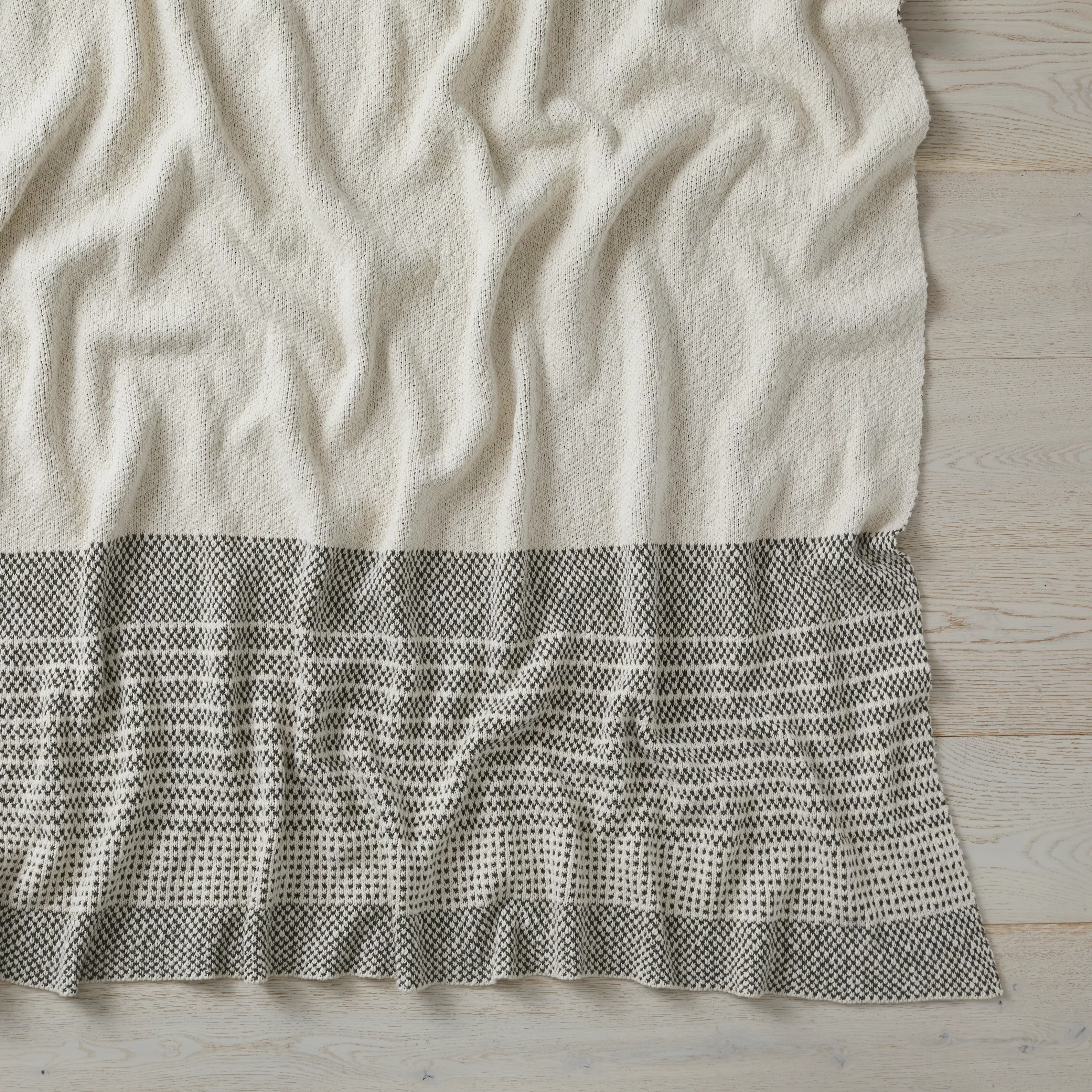 Sonoma 150 x 240 Throw Blanket